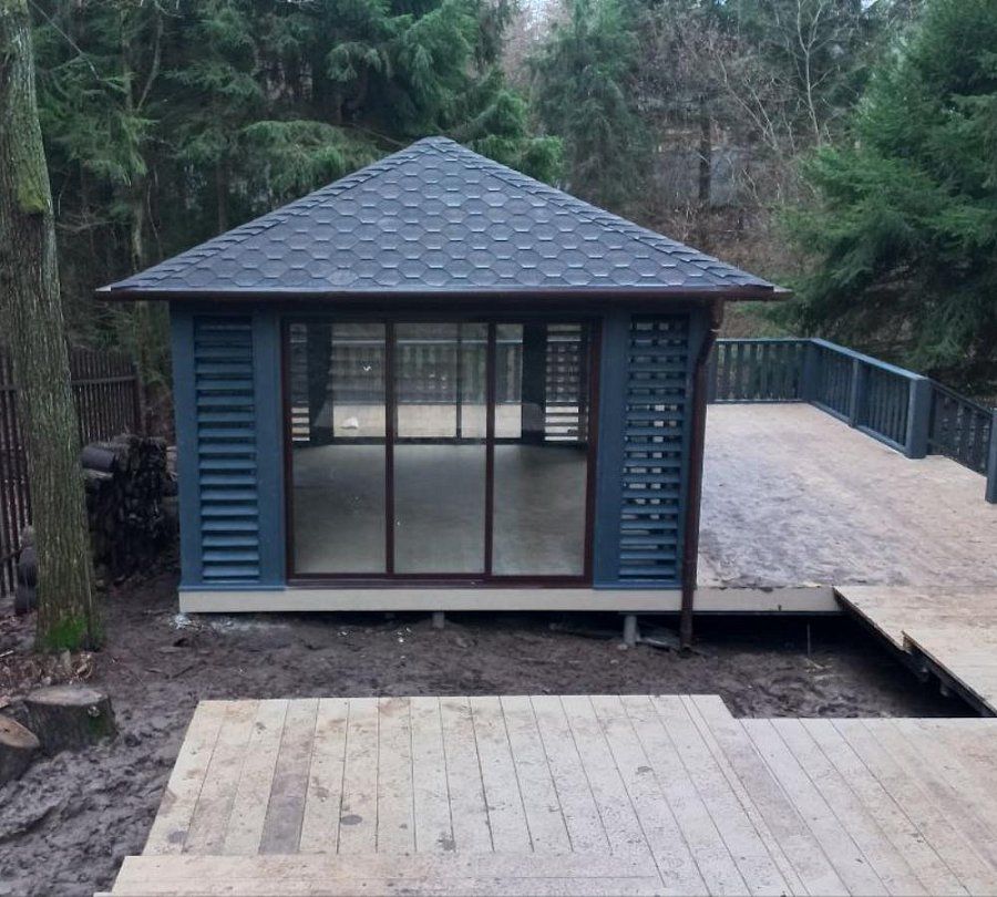 Застекленная беседка БАЛТИКА 4х5 с террасой