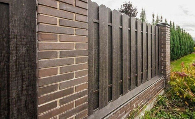 Забор №56 - широкий шахматный из ДПК